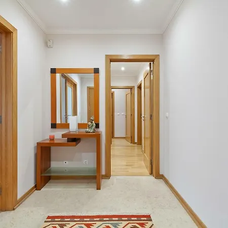 Big Sunny Terrace 2bd Apart Parque Nacoes-lisbon Apartment *