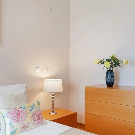 Апартаменты Big Sunny Terrace 2bd Apart Parque Nacoes-lisbon *