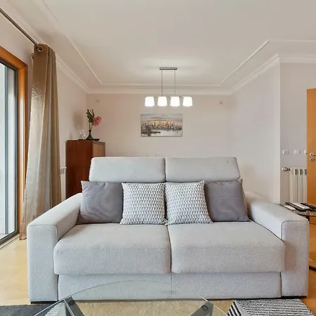 Big Sunny Terrace 2bd Apart Parque Nacoes-lisbon Apartment