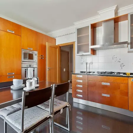 Big Sunny Terrace 2bd Apart Parque Nacoes-lisbon *