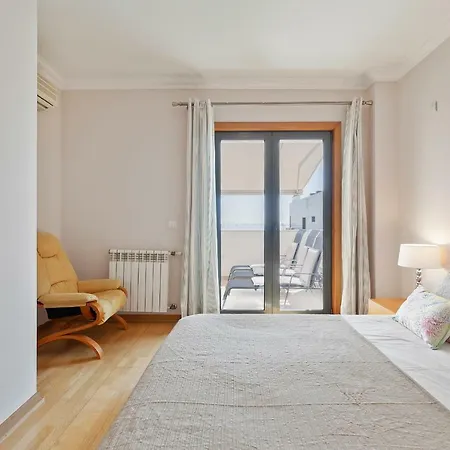 Big Sunny Terrace 2bd Apart Parque Nacoes-lisbon Апартаменты