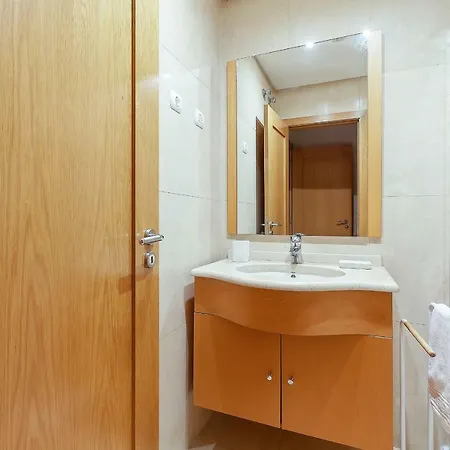 Apartment Big Sunny Terrace 2bd Apart Parque Nacoes-lisbon *